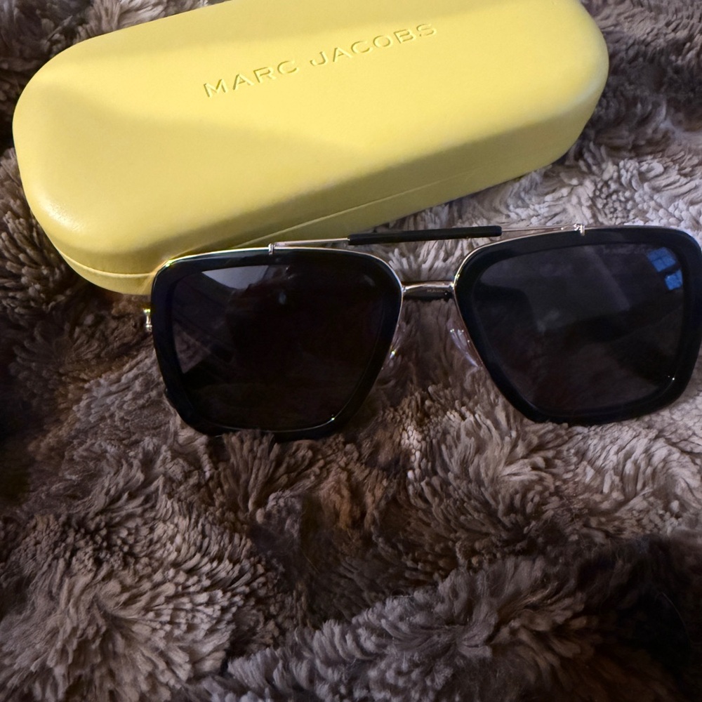 Marc Jacobs Black Sunglasses with Yellow Case